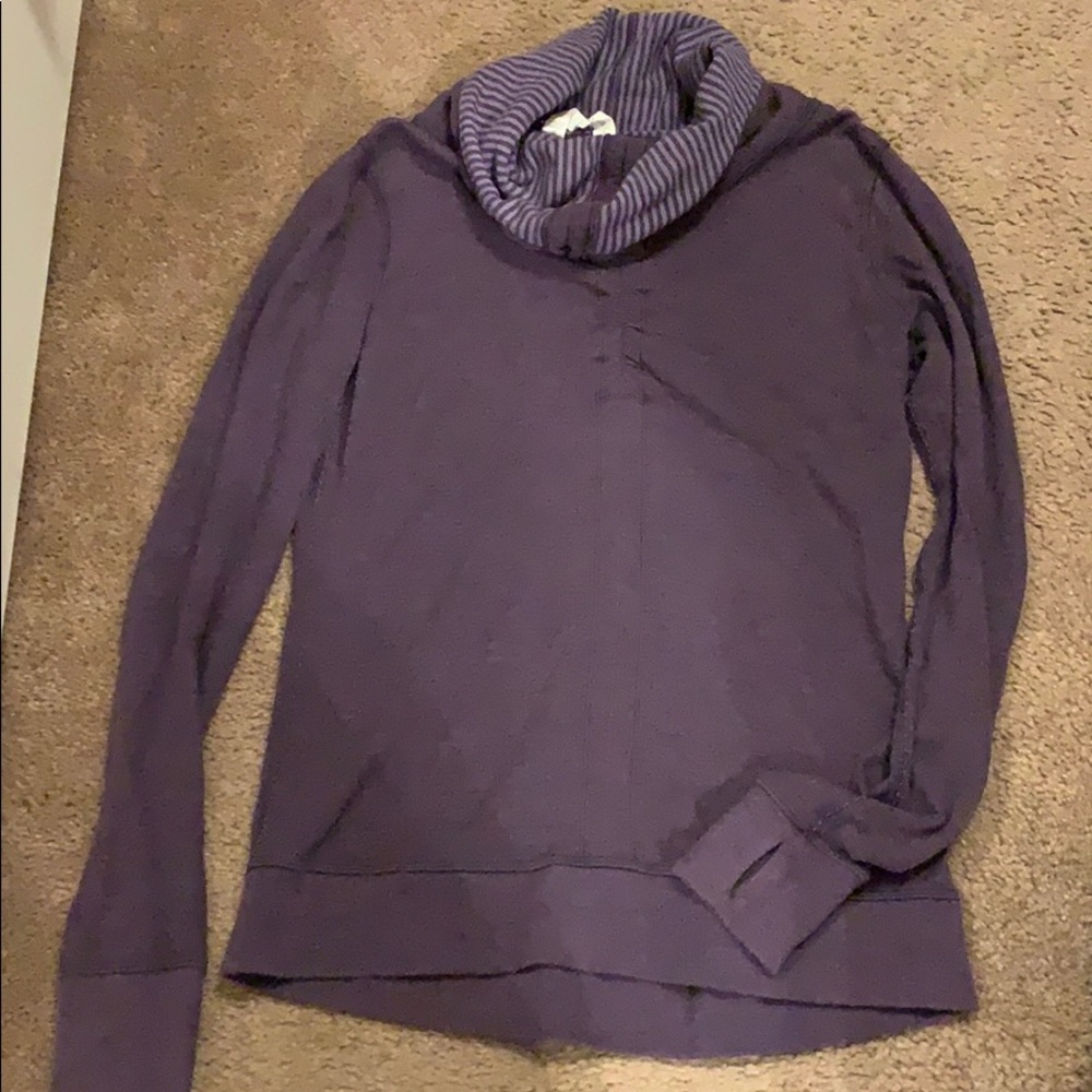 Lulu lemon shirt